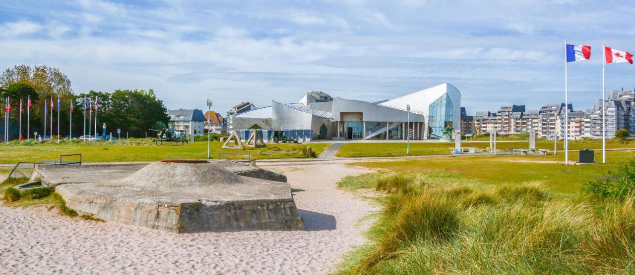 Le levant - avec loggia - à 20m de la plage Courseulles-sur-Mer Esterno foto